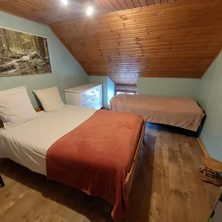 Le Vieux B&B 라로셰안알데네